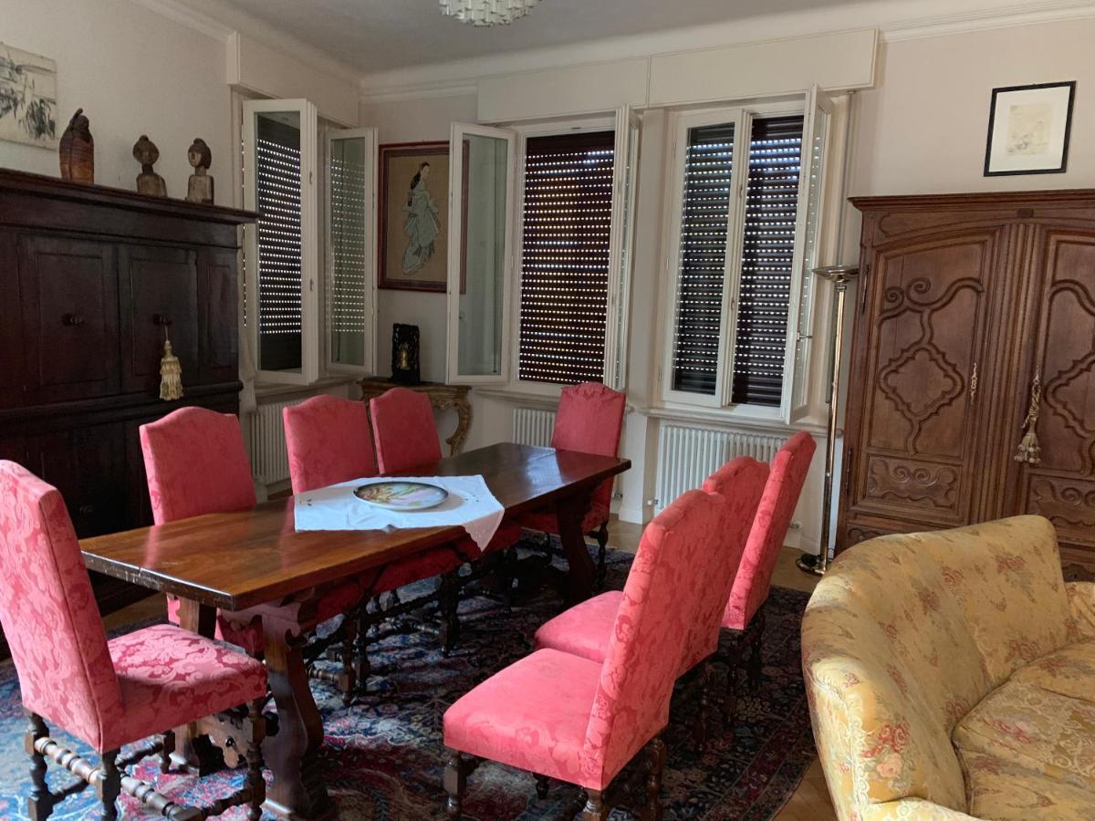 Elegante Appartamento In Centro A تشيزينا المظهر الخارجي الصورة